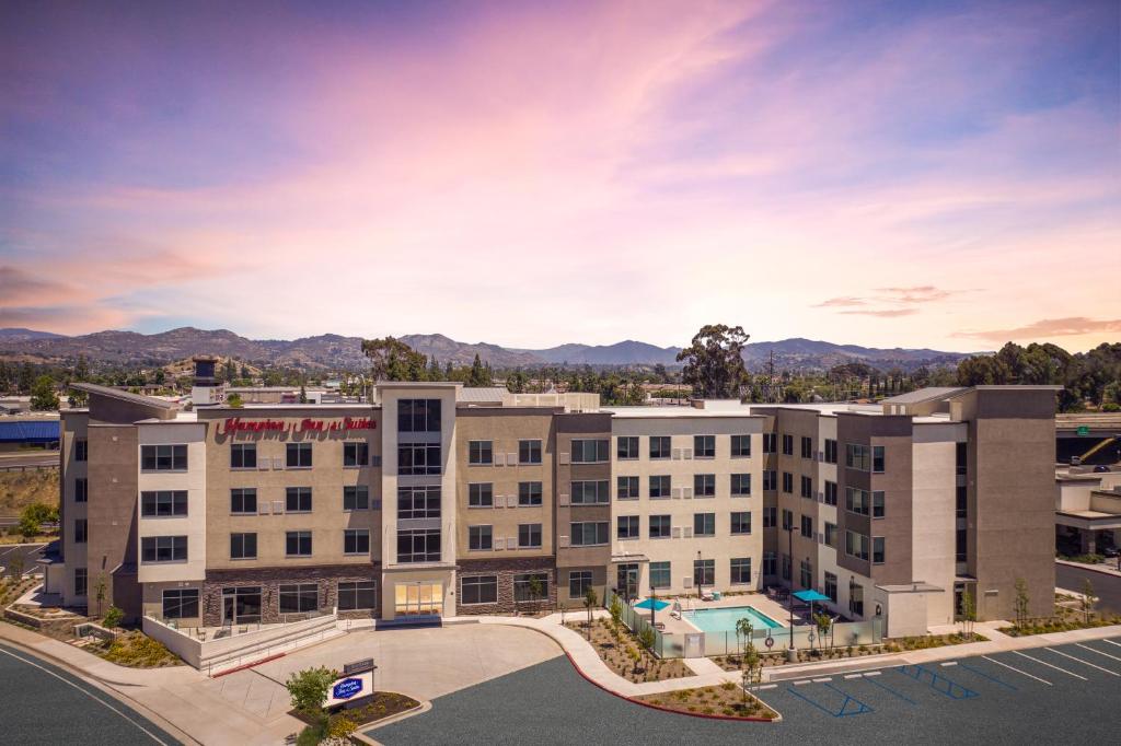 hampton-inn-el-cajon Host hotel
